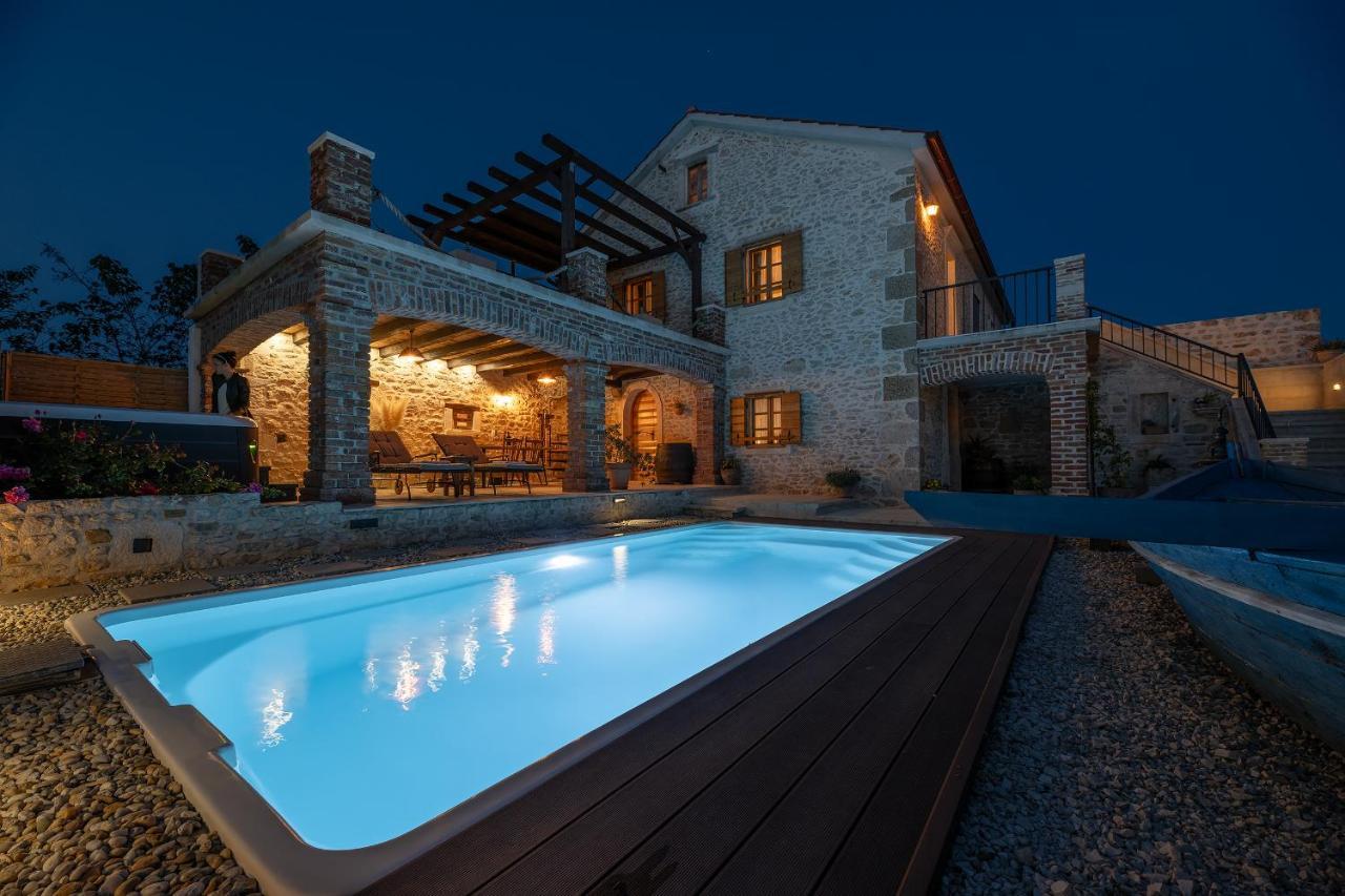 Villa Romantika Dalmacija Nin Buitenkant foto
