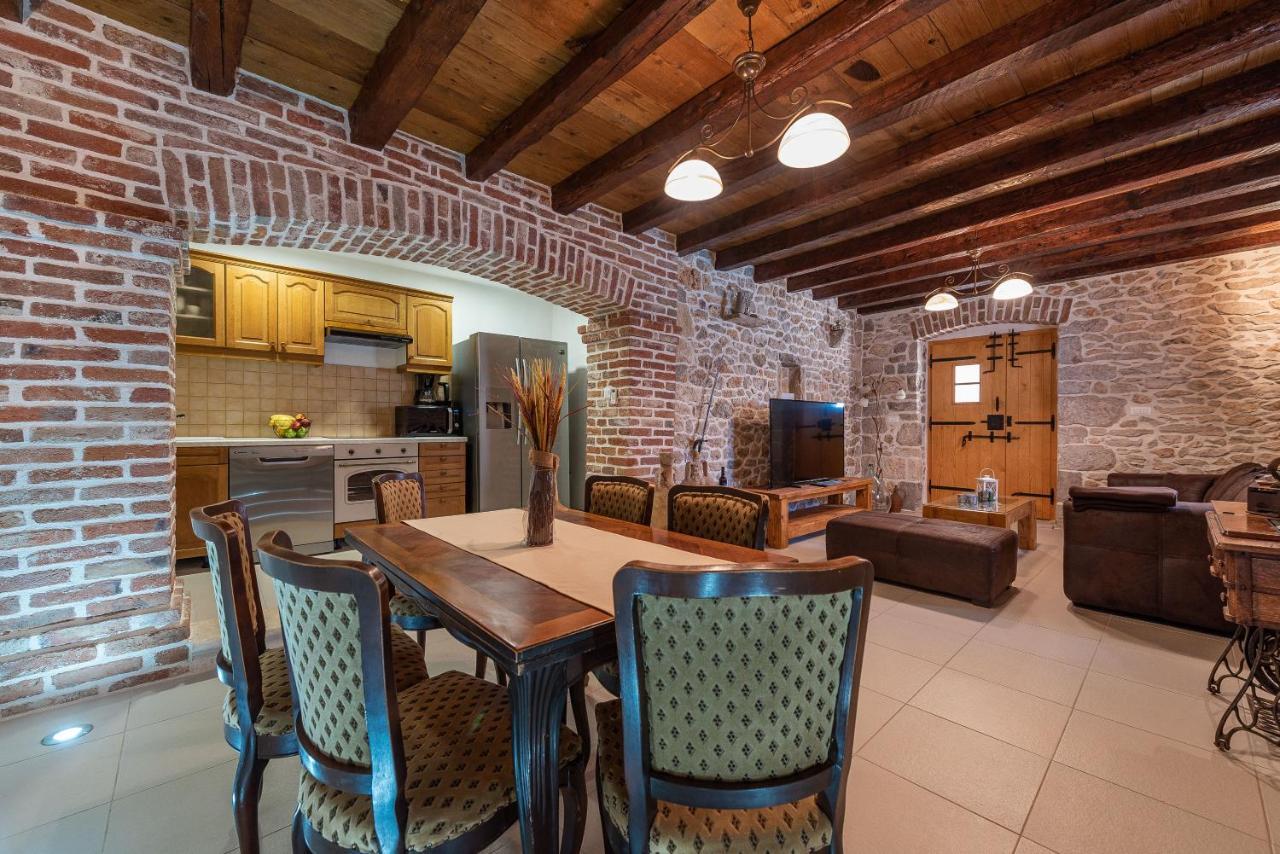 Villa Romantika Dalmacija Nin Buitenkant foto